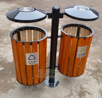 分類(lèi)鋼木垃圾桶