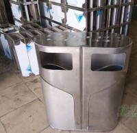 側(cè)開(kāi)門分類垃圾桶半成品圖