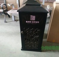 烤漆鏤空工藝室內(nèi)方形不銹鋼垃圾桶