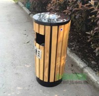 社區(qū)環(huán)保圓柱鋼木垃圾桶