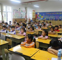 堅(jiān)持垃圾分類(lèi) 分類(lèi)教育從娃娃抓起