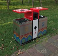 戶外加厚不銹鋼環(huán)保分類垃圾箱