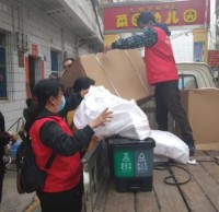 千個(gè)分類(lèi)垃圾桶分發(fā)入戶(hù)，加強(qiáng)村民環(huán)保意識(shí)