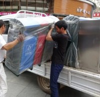 新干城管添置分類垃圾箱，為創(chuàng)城助力，為文明“添彩”