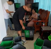 泥溪鎮(zhèn)分類(lèi)垃圾桶“上崗”助力人居環(huán)境提升