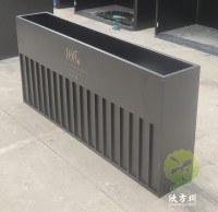 戶外長(zhǎng)方形黑色噴塑不銹鋼花箱