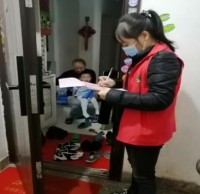 五七社區(qū)開(kāi)展垃圾分類(lèi)入戶(hù)宣傳活動(dòng)