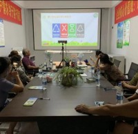 園林街道示范小區(qū)開展垃圾分類督導員培訓會