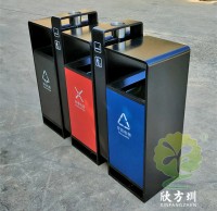 戶外小區(qū)街道三色連體不銹鋼分類垃圾桶