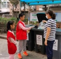 八角北路社區(qū)開展垃圾分類活動(dòng)