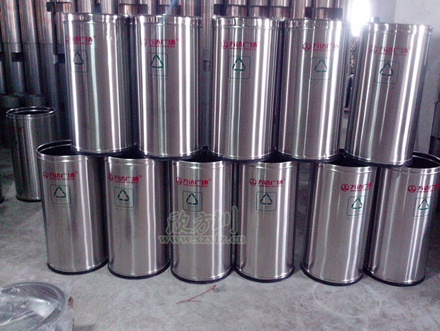 萬(wàn)達(dá)不銹鋼垃圾桶